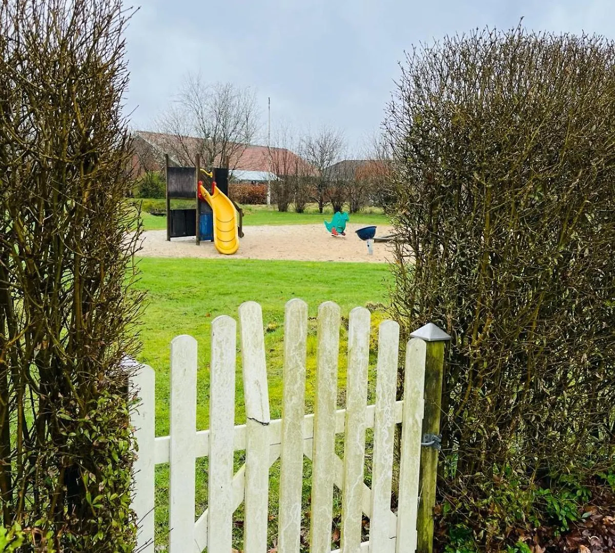 Nice And Cozy Family House At Billund Center